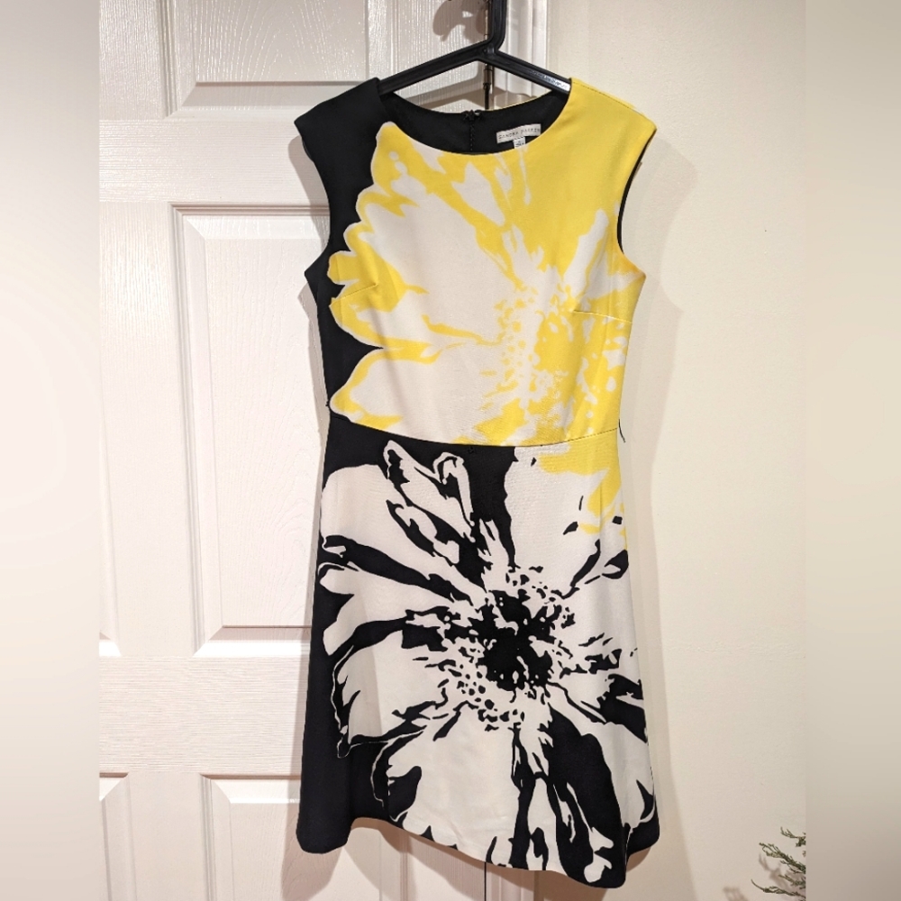 Blue and Yellow Graphic Sandra Darren Cocktail Dress, Size 6